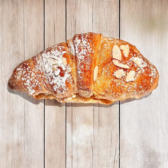 Croissant aux amandes